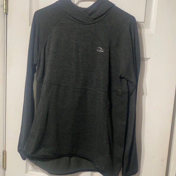 LLBEAN Sweatshirt - Picture 1 of 6